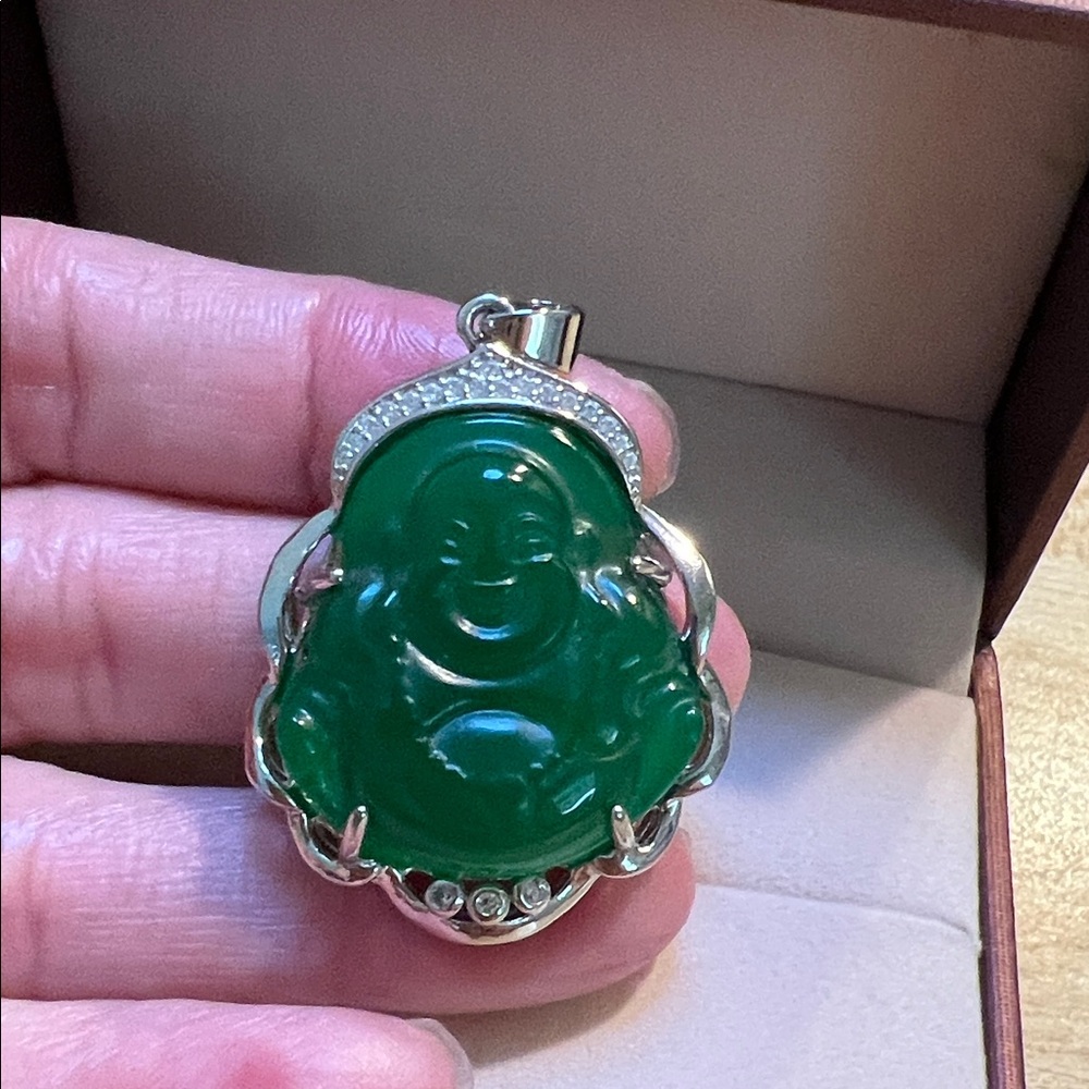 Green Jade  Buddha Pendant with Silver Accents. Women/ Men jewelry - Picture 3 of 11